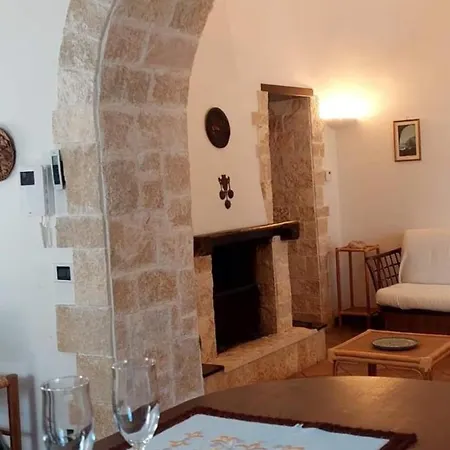Il Trullo Delle Rose, Monopoli By Il Pumo Di Puglia